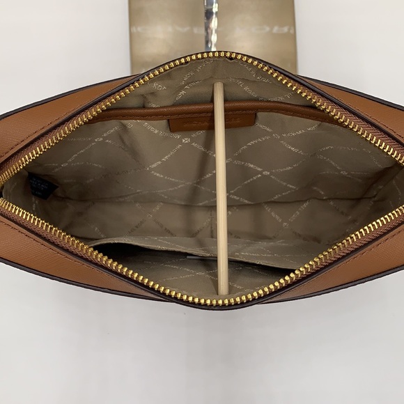 MICHAEL KORS LG EW CROSSBODY Bag - Picture 8 of 16